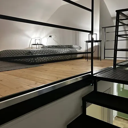 La Casa Di Flofly Lägenhet *