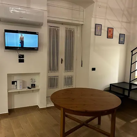 La Casa Di Flofly Lägenhet *